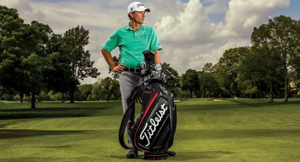 write a blog about Choosing the Right Golf Bag for Your Needs