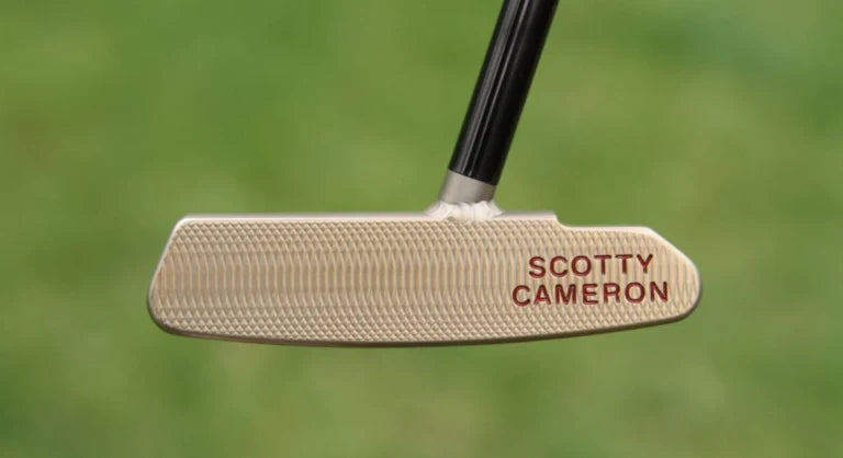 The Advantages of a Center Shafted Golf Putter
