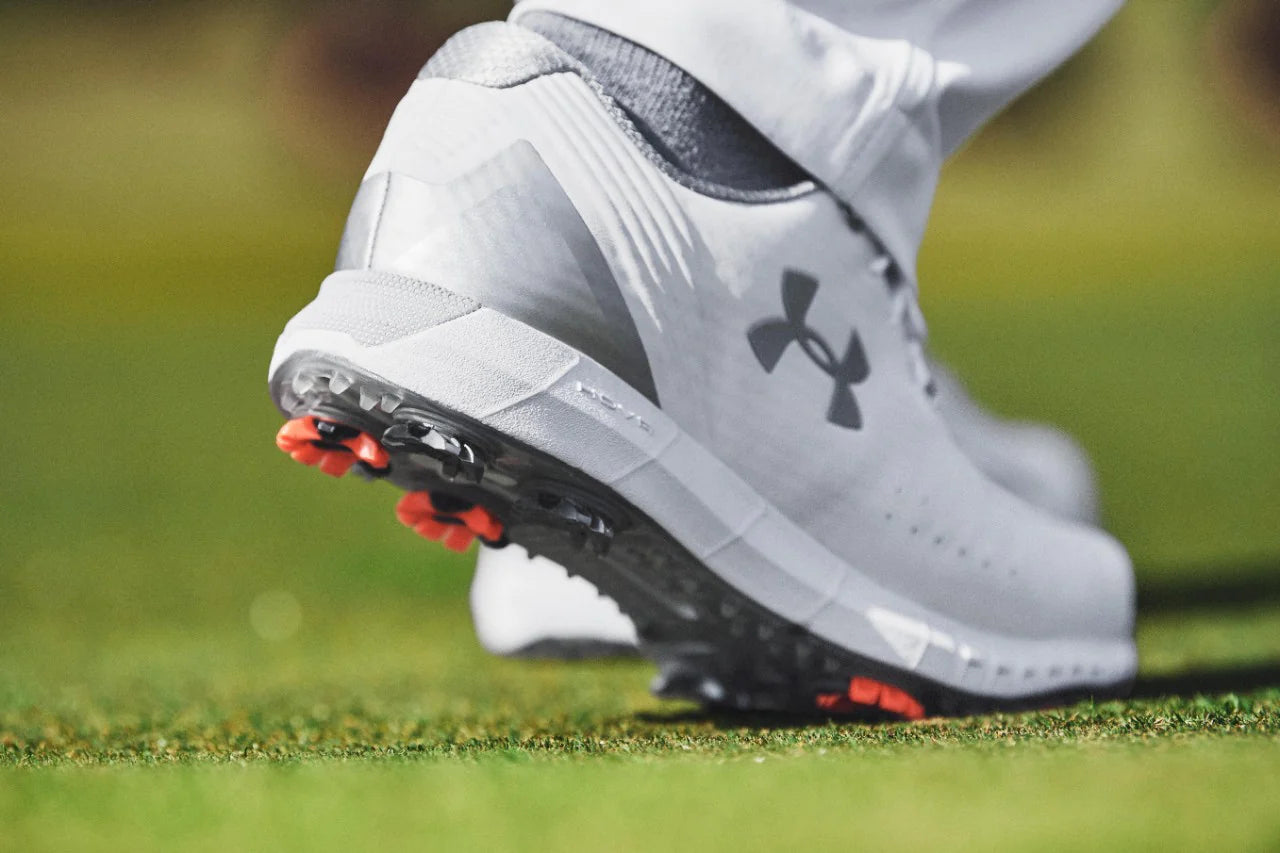 write a blog about The Advantages of a Custom-Fit Golf Shoe