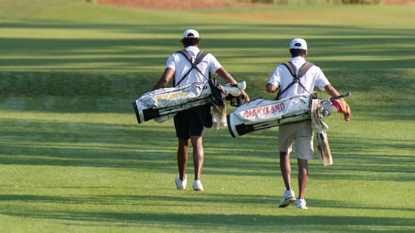 write a blog about The Benefits of a Customized Golf Bag