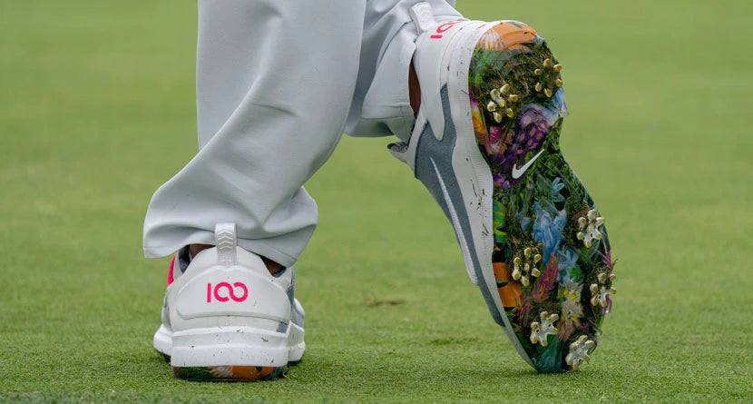 write a blog about The Importance of Durability in Golf Shoes