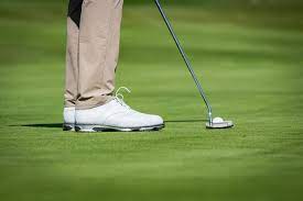 write a blog about The Importance of Flexibility in Golf Shoes