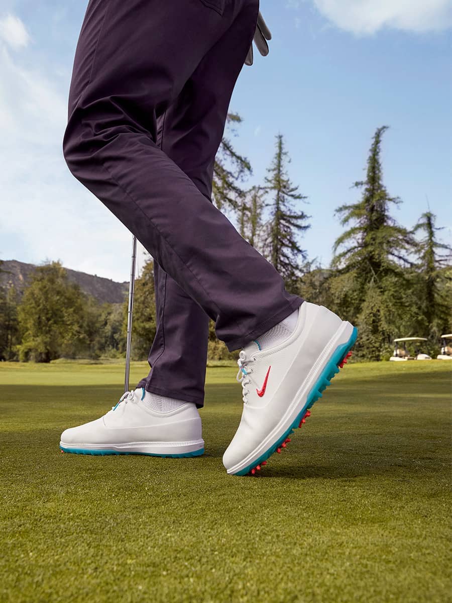 write a blog about The Importance of Style in Golf Shoes